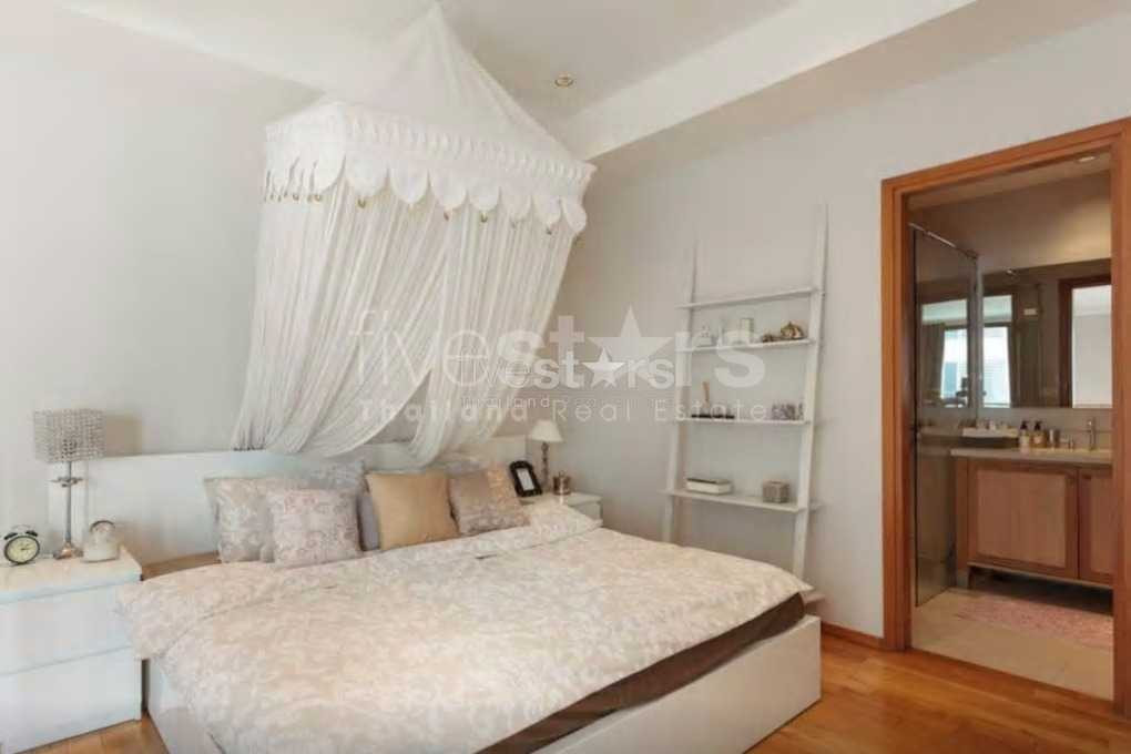 Appartement duplex avec une chambre proche BTS Phrompong, photo 5