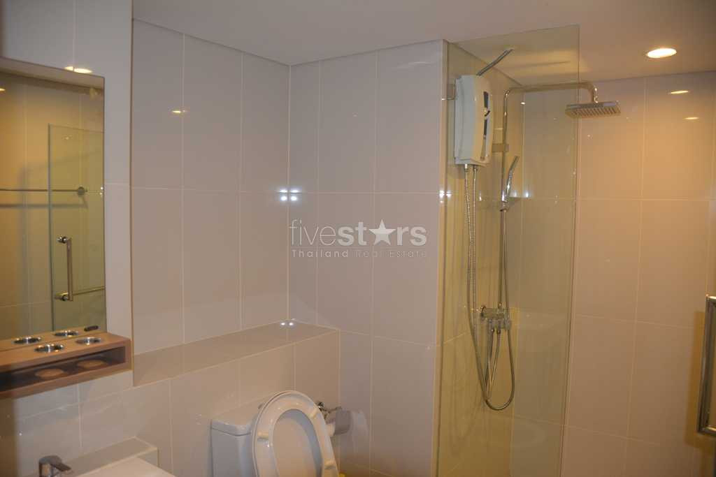 Two-bedroom corner unit in Nanglinchee area, photo 8