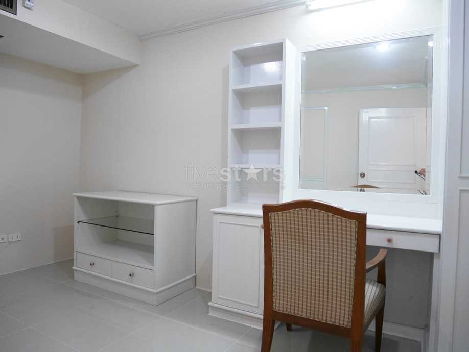 Grand appartement 3 chambres haut étage proche BTS Thonglor, photo 3