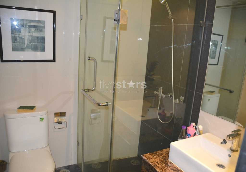 2-bedroom condo close to BTS Ploenchit & expressway, photo 9