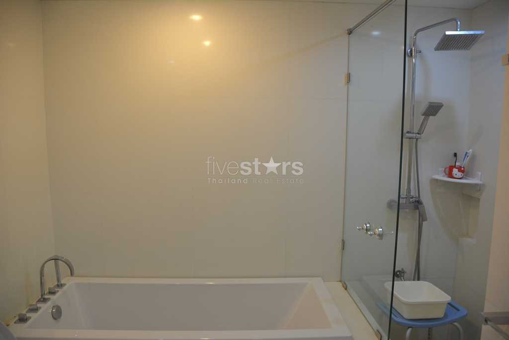 3-bedroom high floor condo for sale close to BTS Asok, photo 9