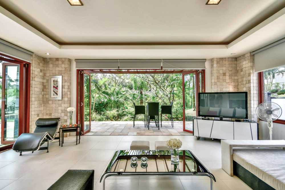 Belle maison 4-chambres avec piscine et vue sur les montagnes, photo 9
