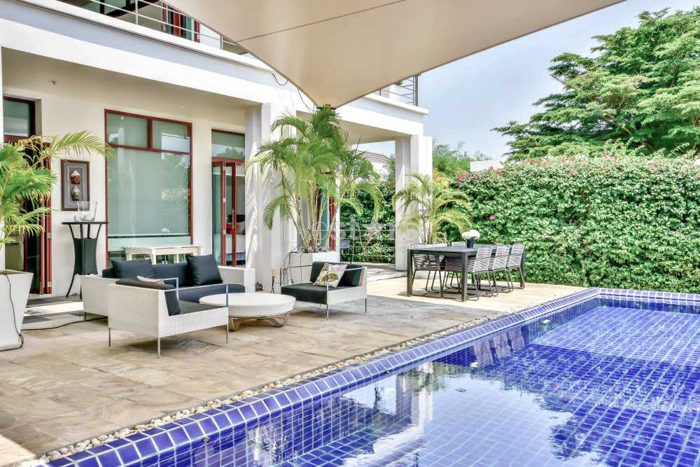Belle maison 4-chambres avec piscine et vue sur les montagnes, photo 2