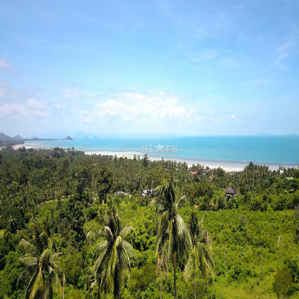 Beau terrain avec vue mer situé à Bang Por