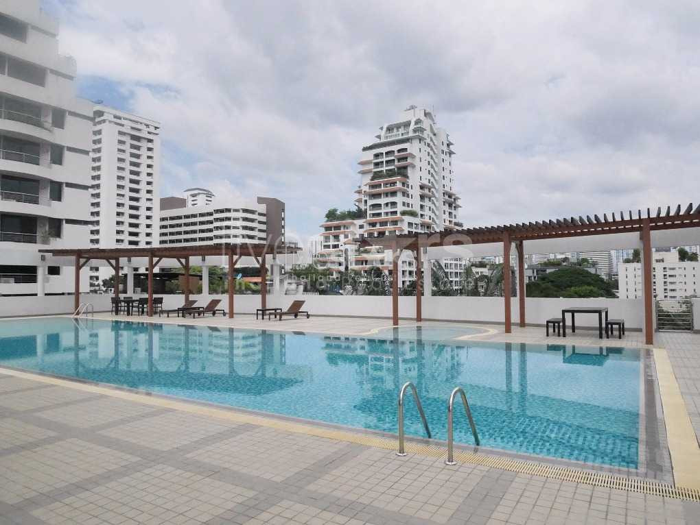 Duplex 3 chambres avec grande terrasse quartier Phromphong, photo 15