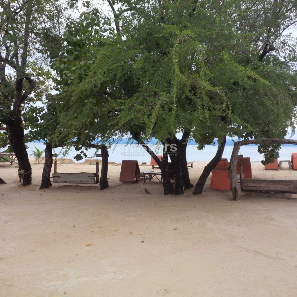 Beautiful 41 rooms resort with a private beach, photo 3