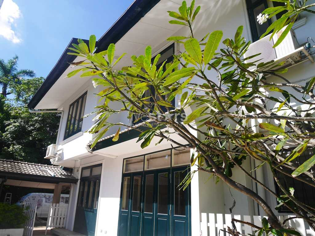 Maison avec jardin et piscine privée à Prompong