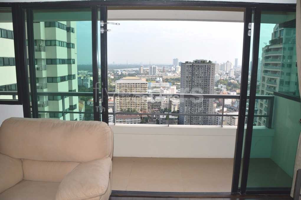 3-bedroom high floor spacious unit for sale in the heart of Sathorn, photo 5