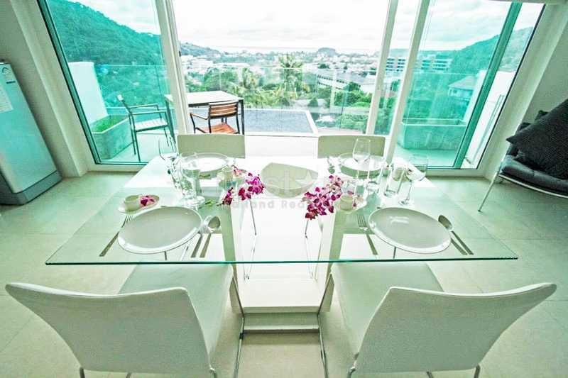 appartement 2-chambres avec une superbe vue sur la baie de Kata