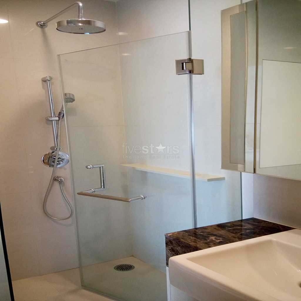 Appartement de une chambre situé proche de la station de BTS Phrom Phong, photo 8
