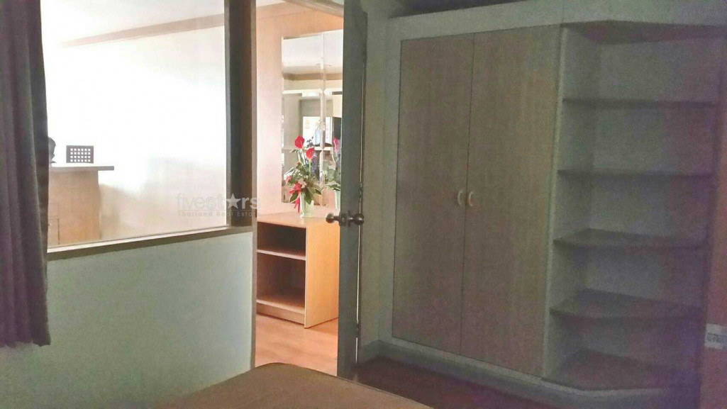 Appartement 2-chambres situé proche de la station de BTS Phrom Phong, photo 2