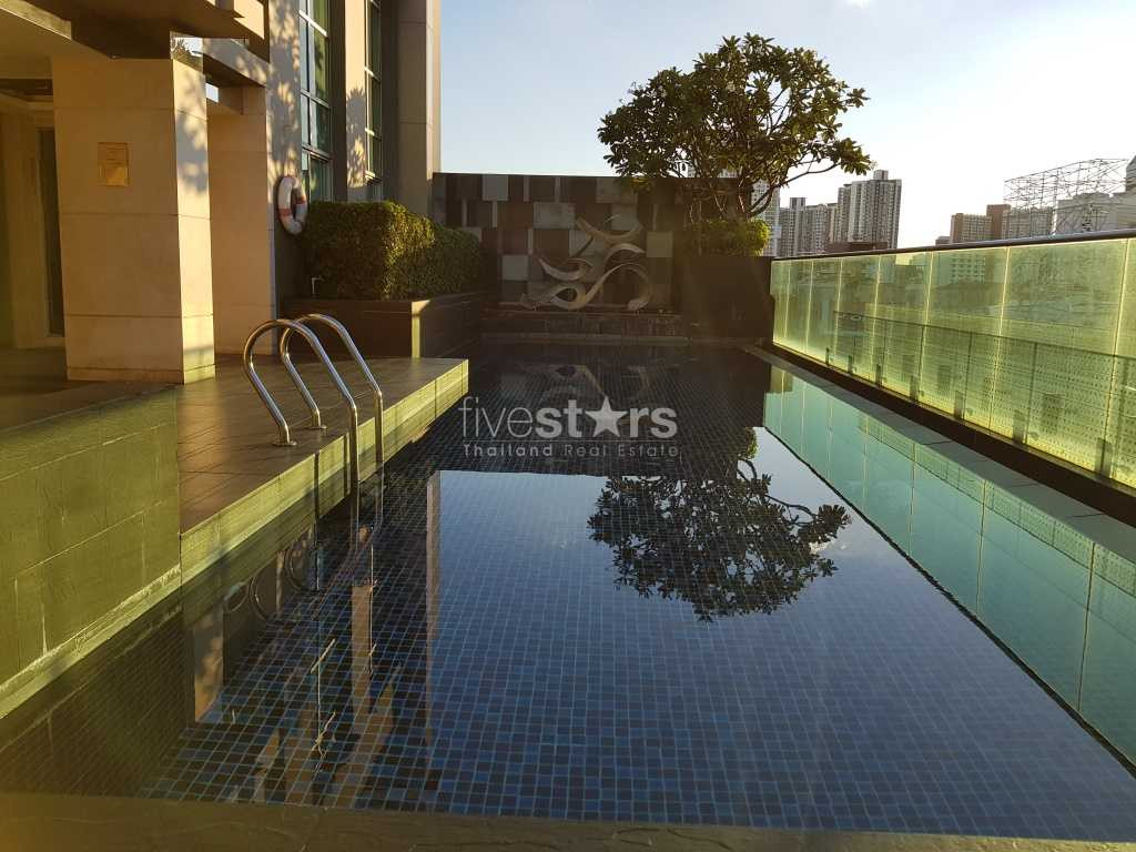 Appartement 2-chambres à 100 mètres de la station de BTS Prakanong, photo 8