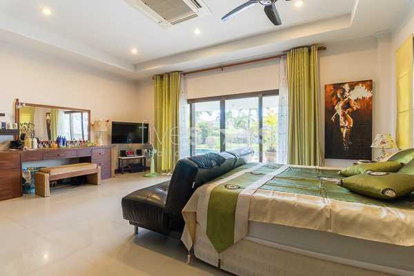 Jolie villa de 3 chambres avec piscine privée, photo 9