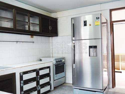 Maison 3-chambres avec un jardin proche de la station de BTS Ari, photo 5