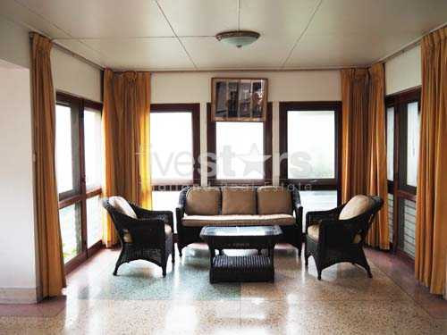 Maison 3-chambres avec un jardin proche de la station de BTS Ari, photo 6