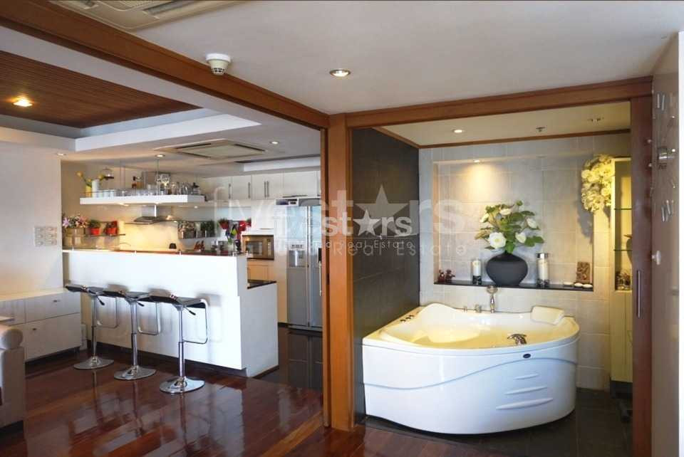 Spacieux appartement 1-chambre avec une magnifique vue à Sathorn, photo 8