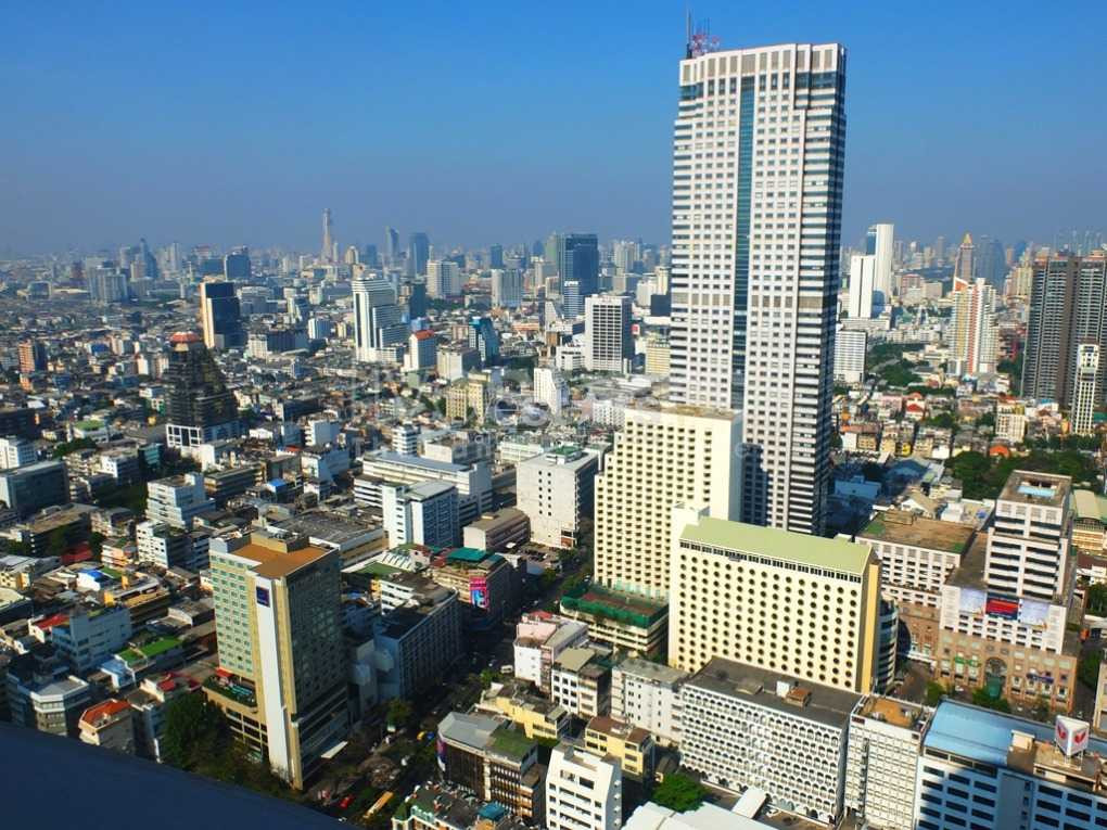Spacieux appartement 1-chambre avec une magnifique vue à Sathorn
