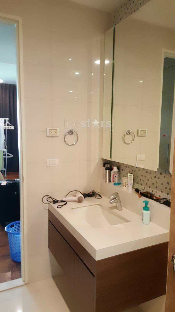 Grand appartement 1-chambre à Phrom Phong, photo 4