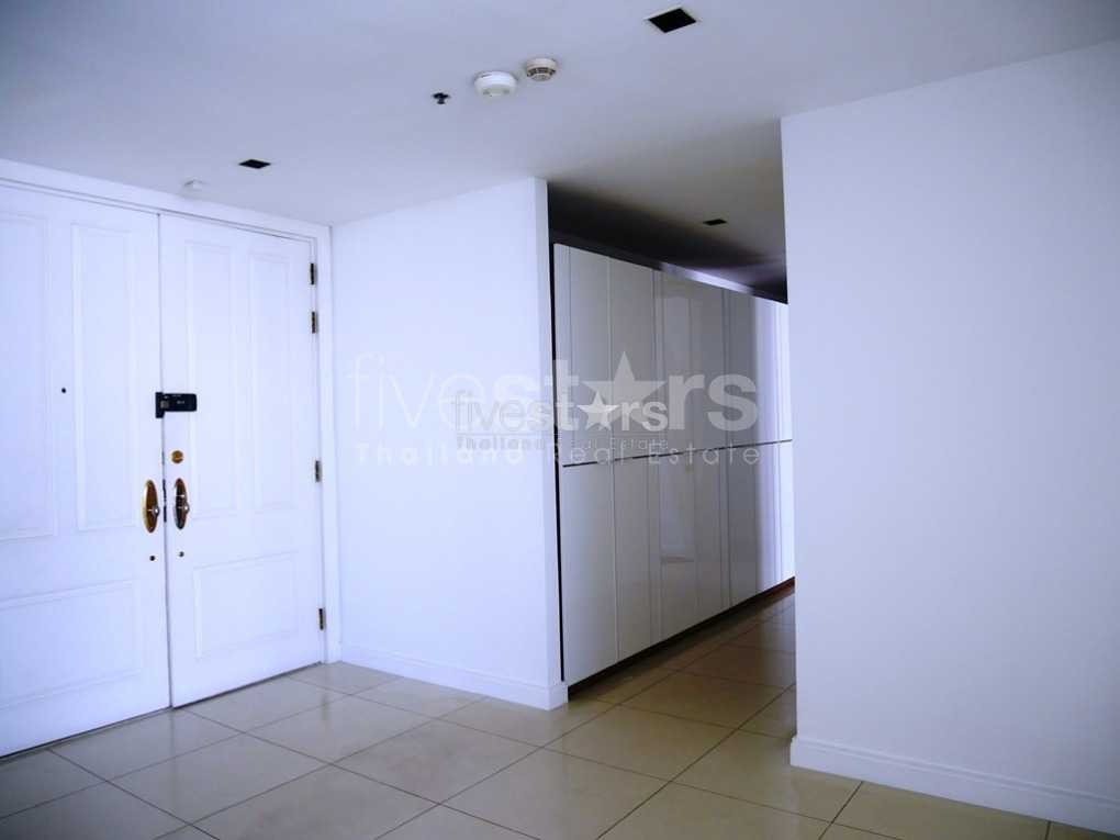Grand appartement de 4 chambres proche de la station de BTS de Ploenchit, photo 6