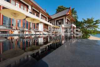 Luxueuse villa en front de mer à Panwa