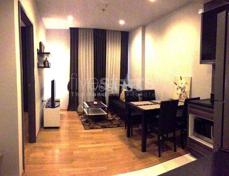 Appartement situé à 3 minutes de marche de la station de BTS Thonglor
