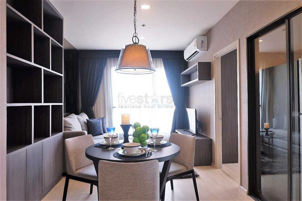 Appartement moderne de 2 chambres proche du BTS Phra Khanong, photo 3