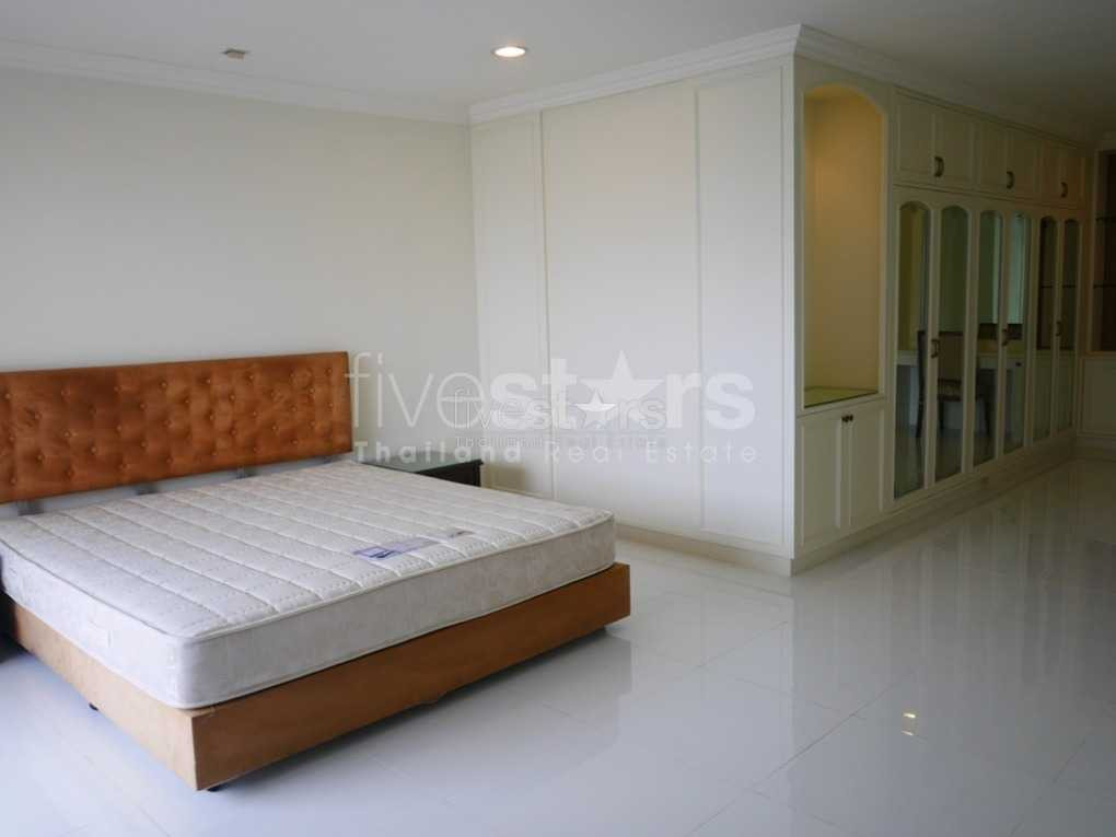Spacieux appartement de 3 chambres à Thonglor, photo 8