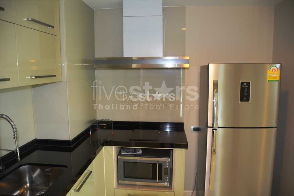 Appartement 3 chambres juste à côté du parc Benjasiri et à 500 mètres du BTS Phromphong, photo 6