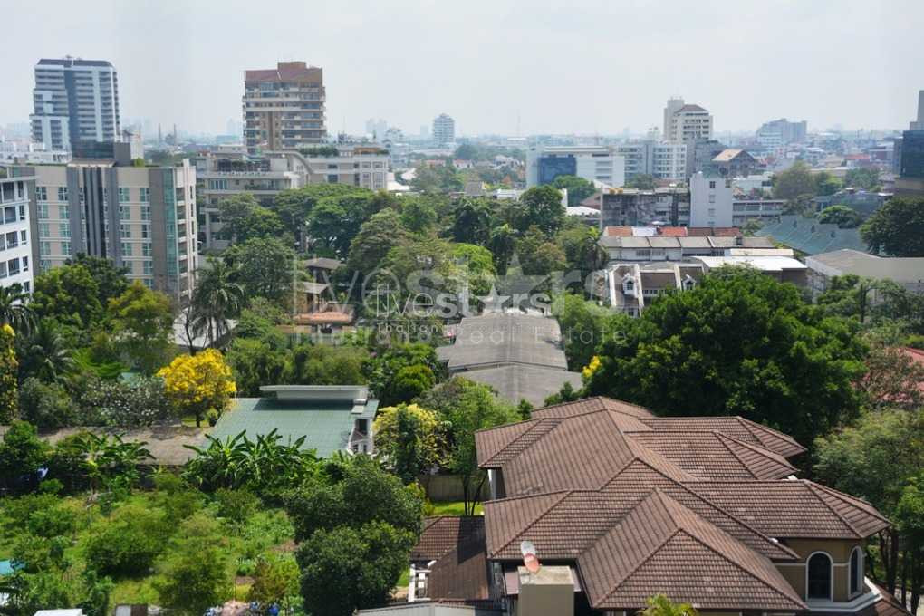 Spacieux duplex 3 chambres à Thonglor/Ekamai