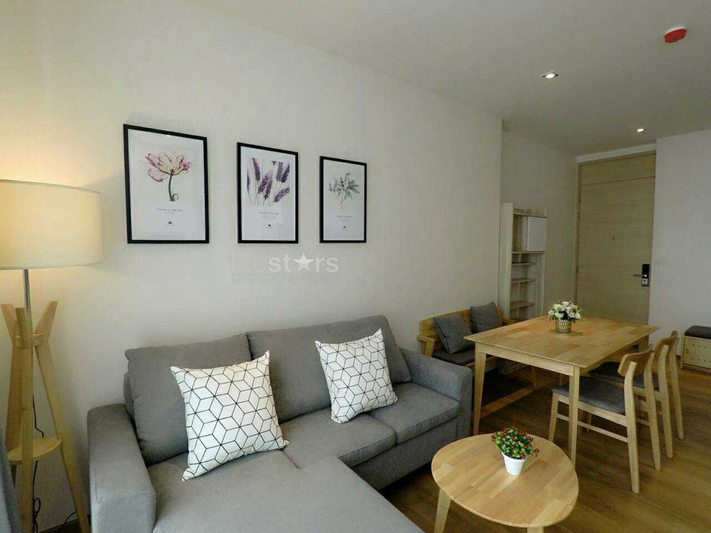 Appartement à distance de marche du BTS Phrom Phong, photo 2