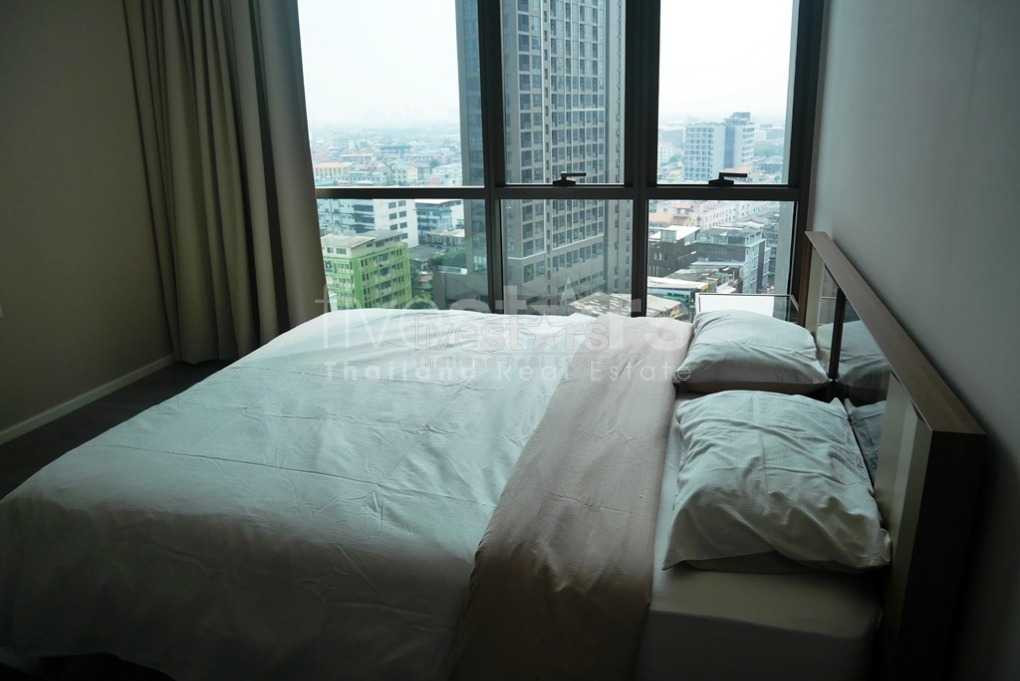 Appartement moderne de 2 chambre proche du BTS Phra Khanong, photo 5