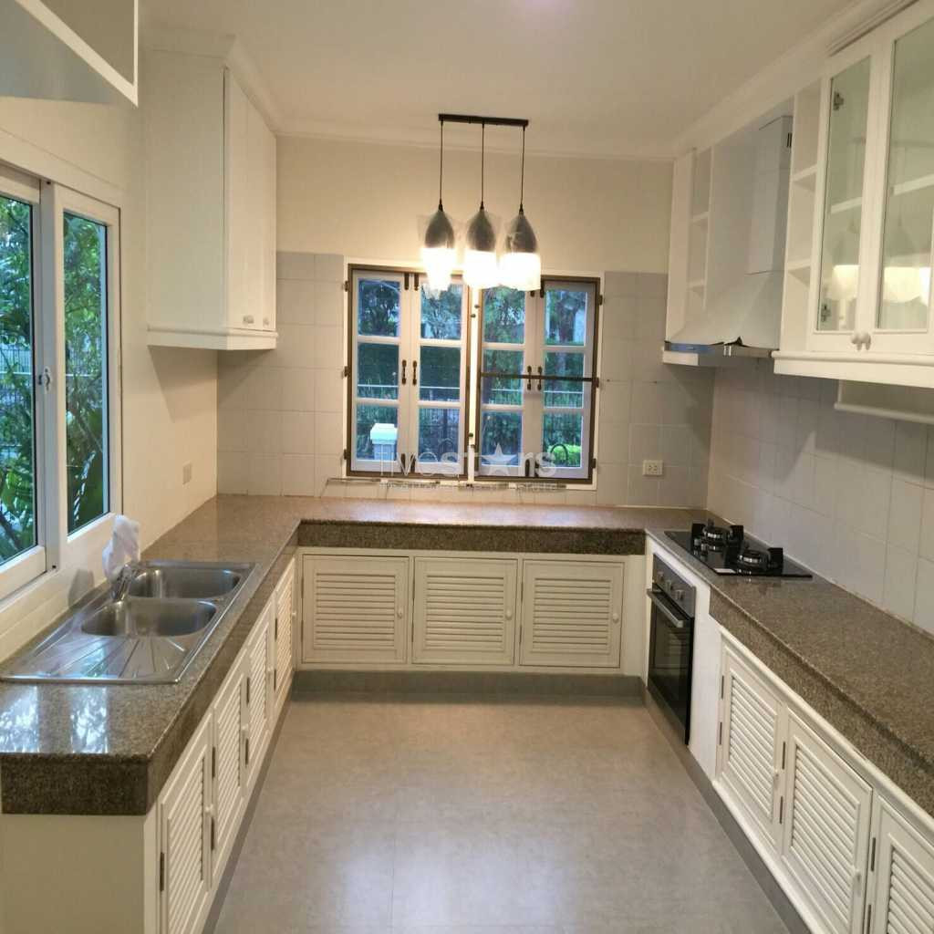 Maison de 4 chambres avec jardin à Srinakarin, photo 8