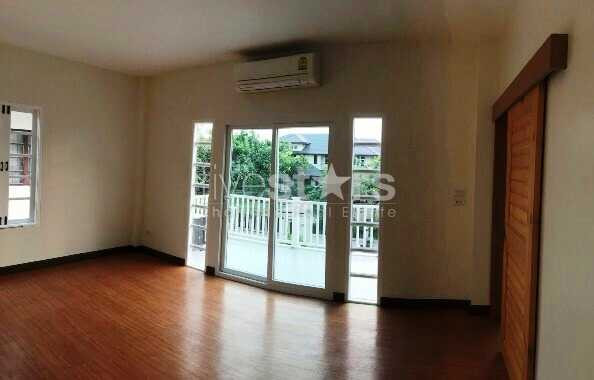 Maison de 4 chambres avec jardin à Srinakarin, photo 9