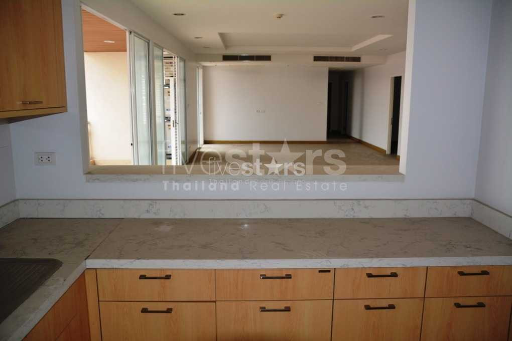 Appartement 4 chambres au coeur de Phromphong, photo 5