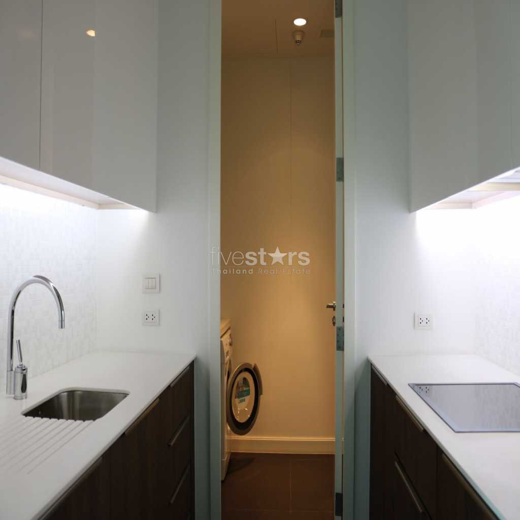 2-Bedroom Luxury Condominium in Rajadamri, photo 8