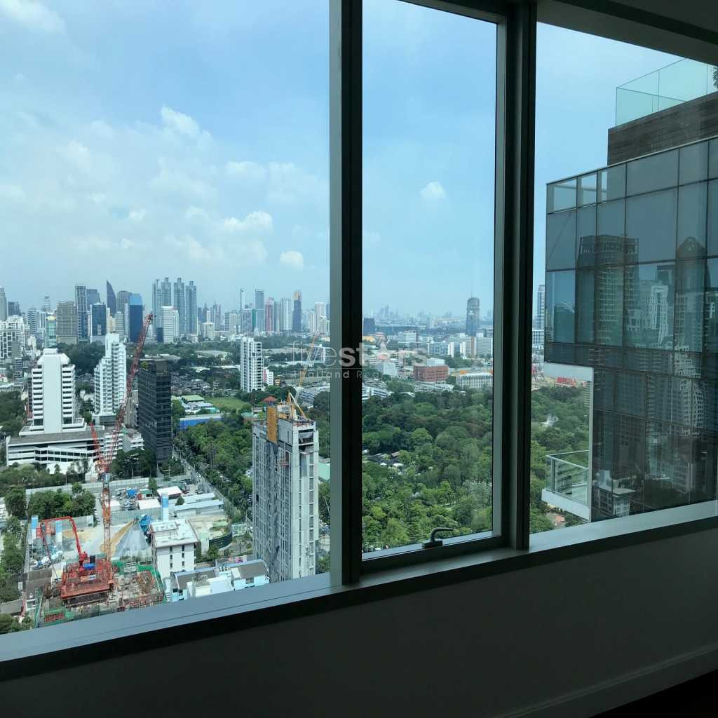 2-Bedroom Luxury Condominium in Rajadamri, photo 6