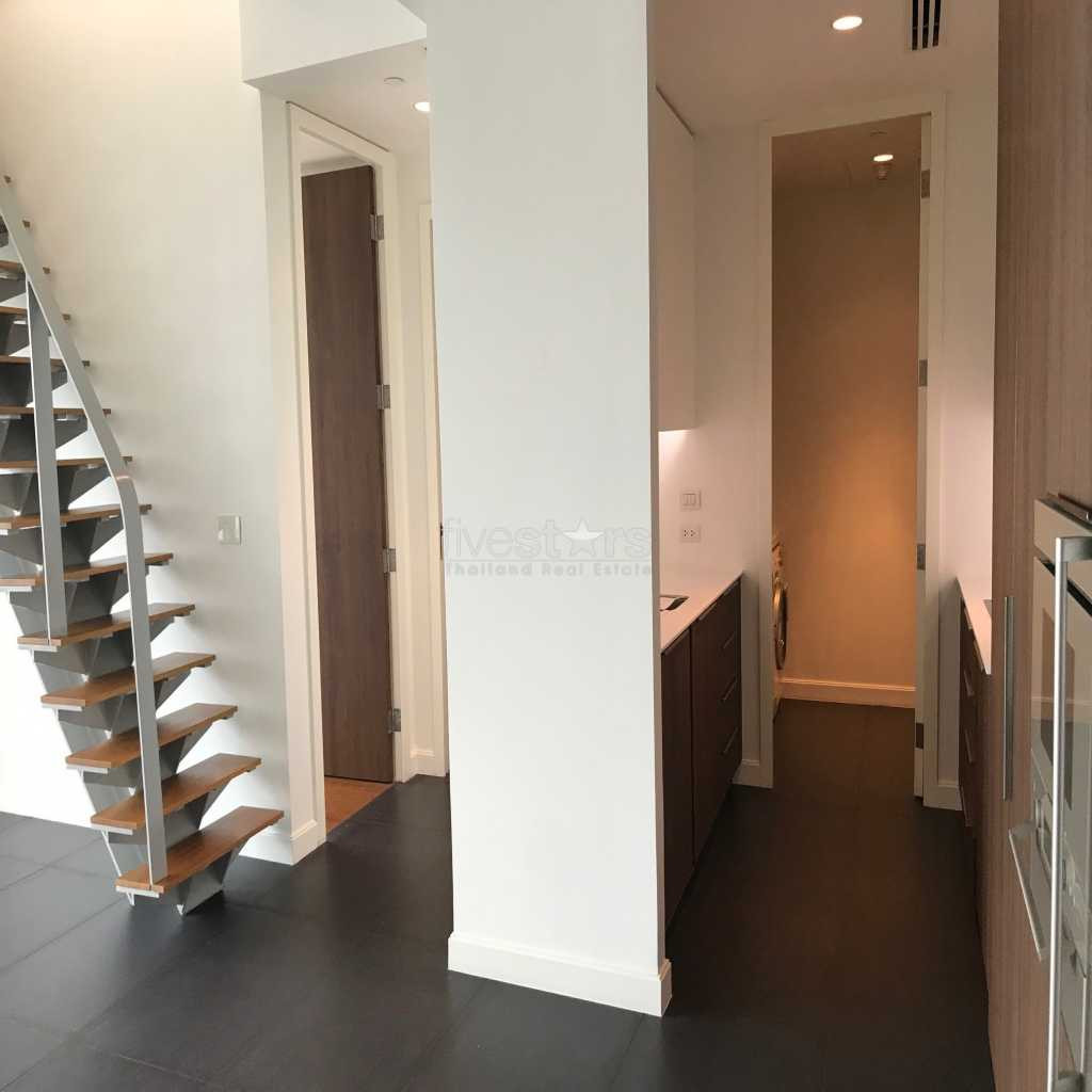 2-Bedroom Luxury Condominium in Rajadamri, photo 7