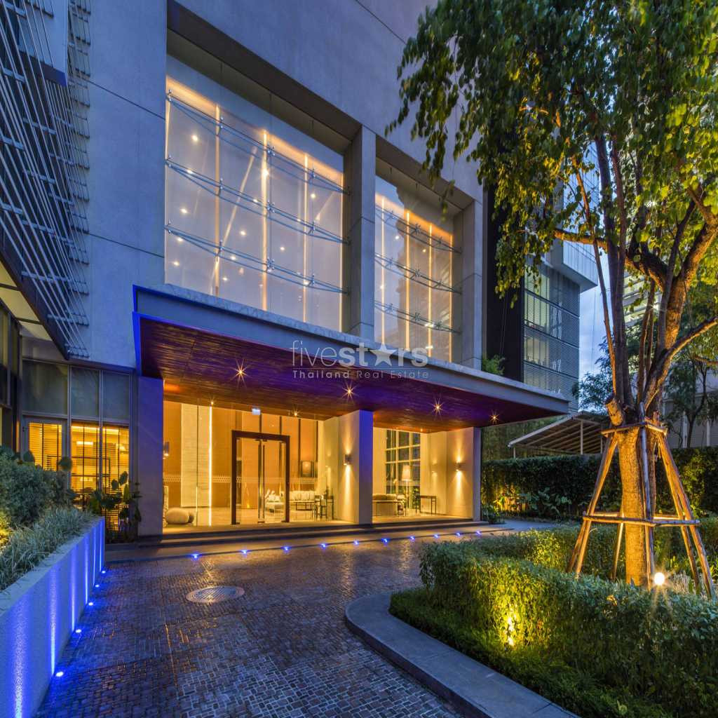 2-Bedroom Luxury Condominium in Rajadamri, photo 9