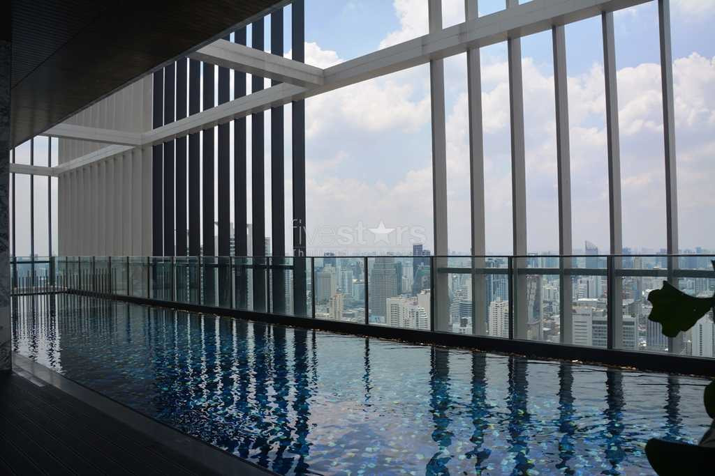 Studio moderne en étage élevé à Sukhumvit 24, photo 9