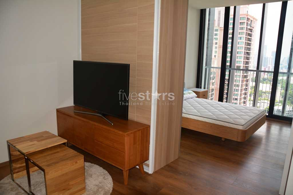 Studio moderne en étage élevé à Sukhumvit 24, photo 7