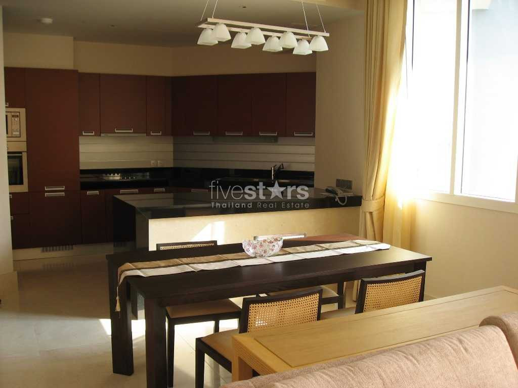 Appartement spacieux de 2 chambres proche du BTS Chong Nonsi, photo 2