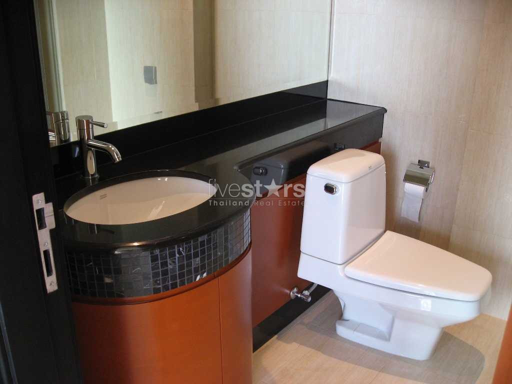 Appartement spacieux de 2 chambres proche du BTS Chong Nonsi, photo 7