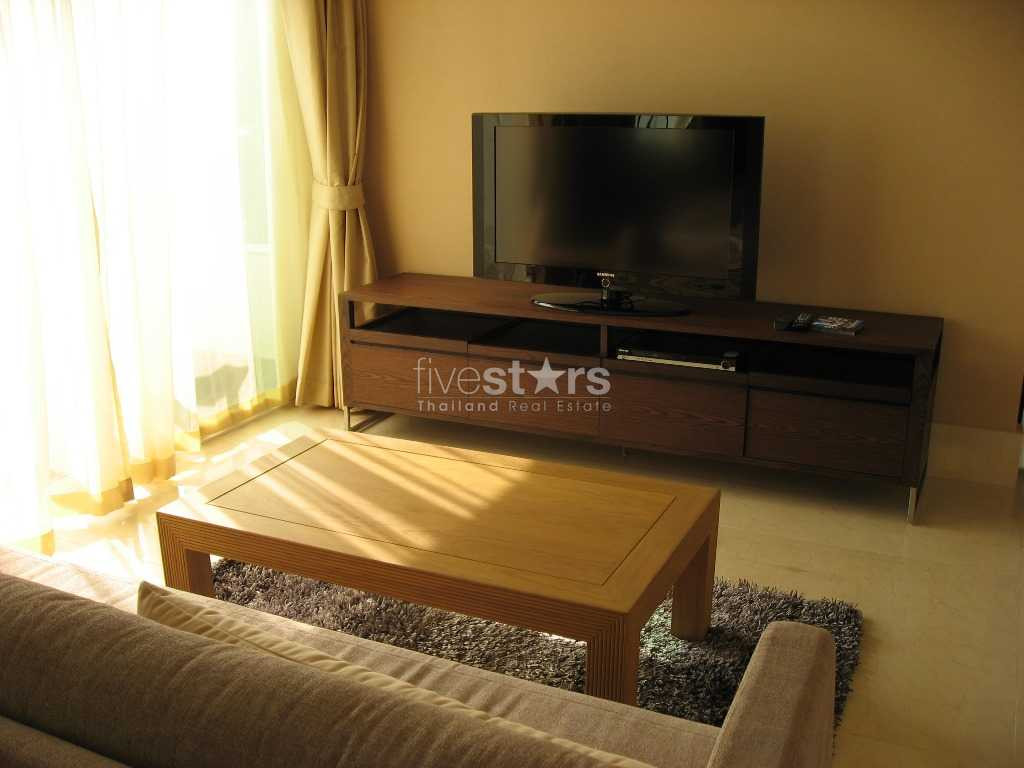 Appartement spacieux de 2 chambres proche du BTS Chong Nonsi, photo 3
