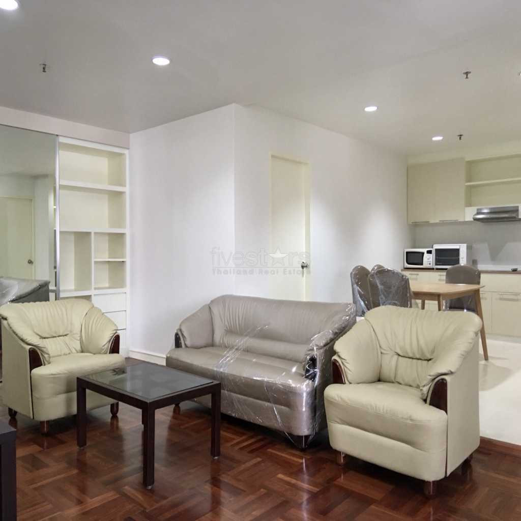 Appartement de 2 chambres entièrement rénové proche du BTS Phrom Phong, photo 2