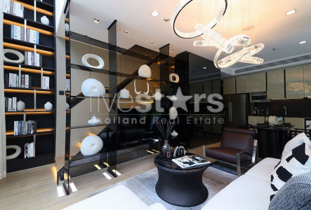 Beautiful 2 bedroom duplex condominium for sale in Ekamai