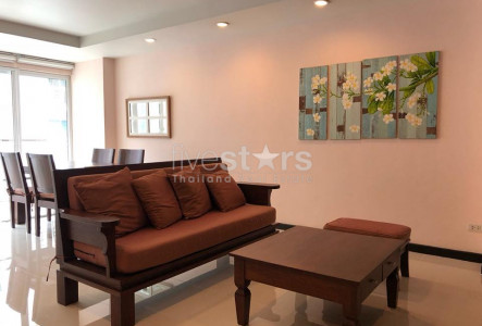 Avenue 61, 2 bedrooms condo for rent in Sukhumvit BTS Ekamai