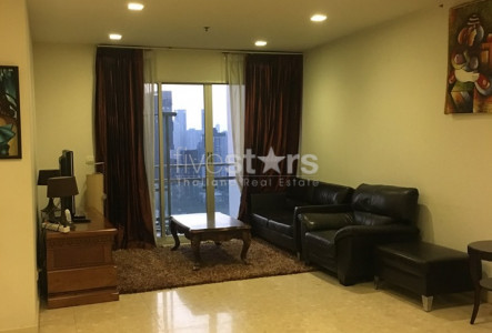 3 bedrooms condo for rent near BTS Ekamai