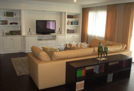 3 bedrooms apartment for rent near BTS Ekamai