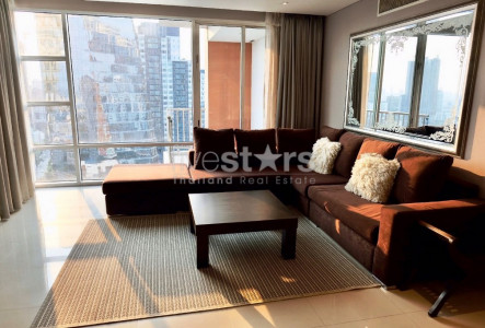 3 bedroom condo for rent close to Ekamai BTS station