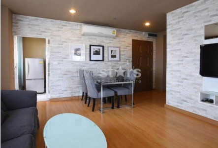 2 bedroom condo for rent on Ekkamai to Phra Khanong